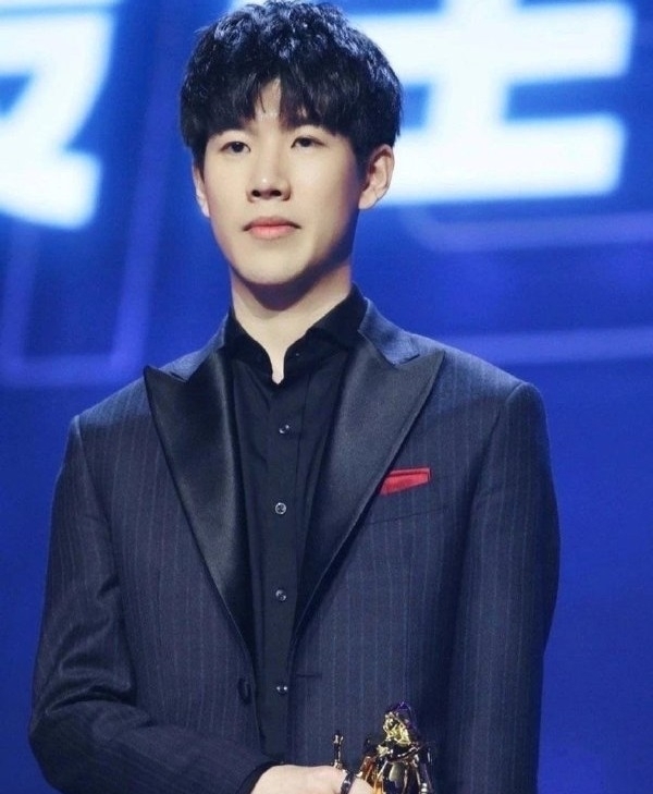 3月31日，在中央广播电视总台国家电子竞技研究院揭牌仪式上正式发布了电子竞技健康发展联合倡议，推动电子竞技健康发展！