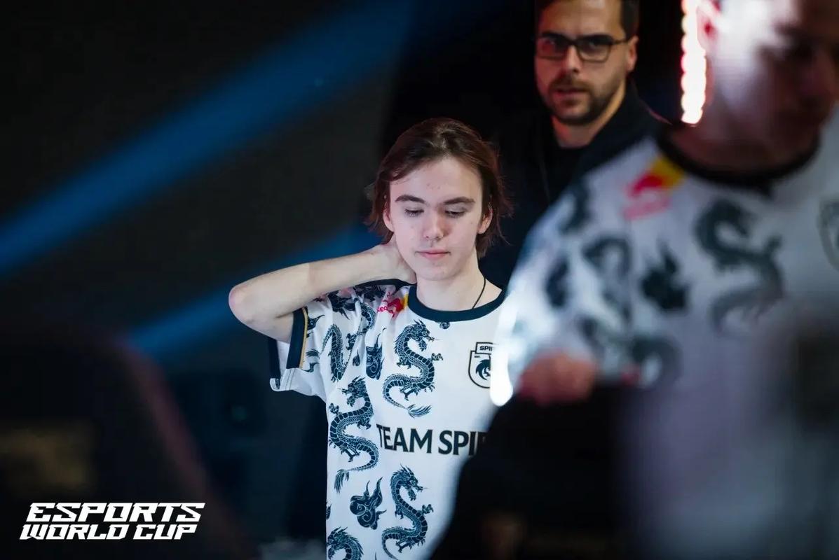 资讯只有抱定必死的决心 才能使其生涯光辉绽放